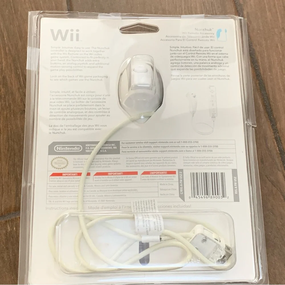 Genuine Official Nintendo Wii White Nunchuk Accessory 2007